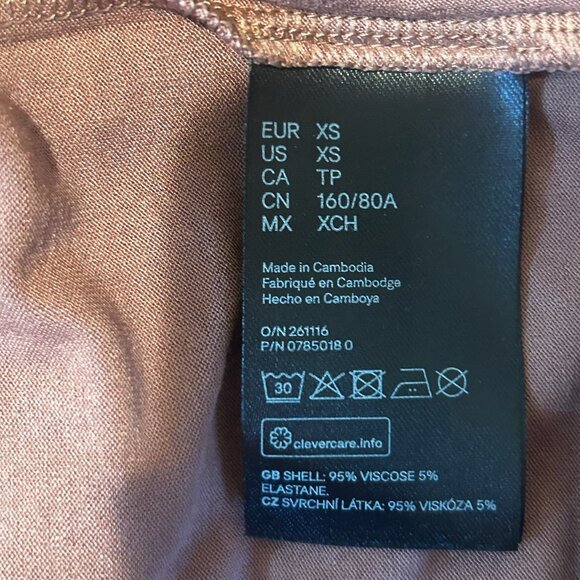 H&M Rose Gold Copper Silky Soft Basic Minimalist Style Turtleneck Size XS - Picture 9 of 9